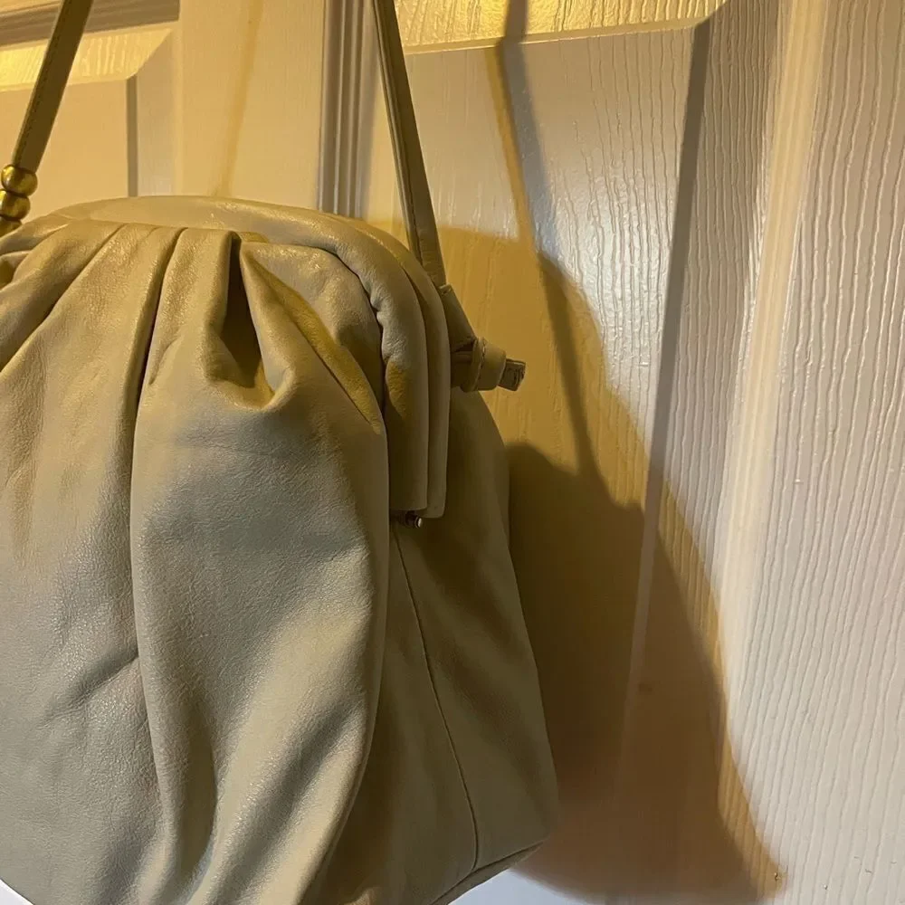 Hobo Adalyn Soft leather light gray medium Frame Shoulder Bag - Picture 8 of 15